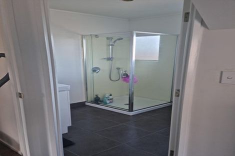 Photo of property in 2/96 Frank Nobilo Drive, Golflands, Auckland, 2013