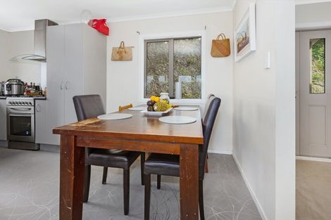 Photo of property in 14 Chastudon Place, Tawa, Wellington, 5028