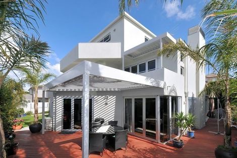 Photo of property in 34a Ocean View Road, Milford, Auckland, 0620