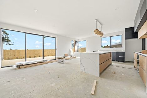 Photo of property in 43 Evergreen Parade, Rosehill, Papakura, 2113