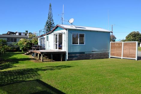 Photo of property in 12 Leo Street, Waihi Beach, 3611