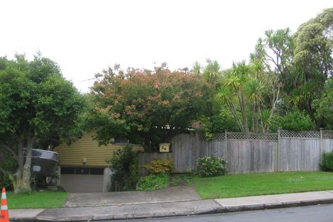Photo of property in 24 St Ives Terrace, Mairangi Bay, Auckland, 0630