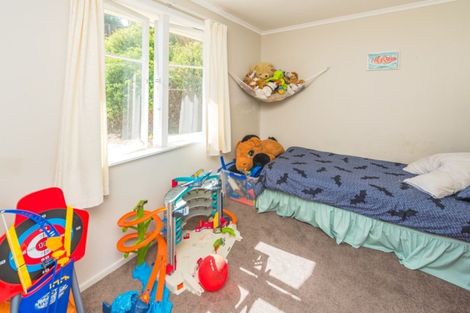 Photo of property in 5 Karewa Street, Castlecliff, Whanganui, 4501