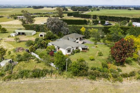 Photo of property in 852 Penny Road, Sanson, Palmerston North, 4479