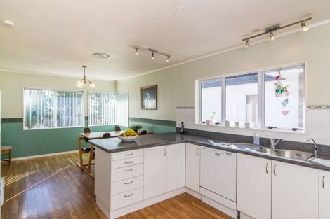 Photo of property in 8 Saint James Court, Paraparaumu, 5032