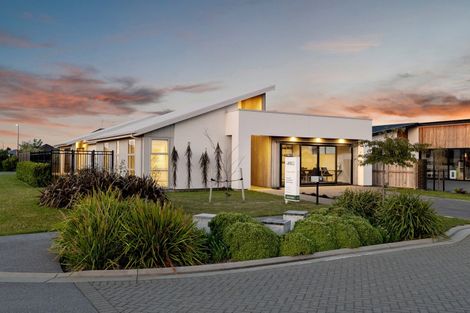 Photo of property in 13 Finstock Way, Rolleston, 7614