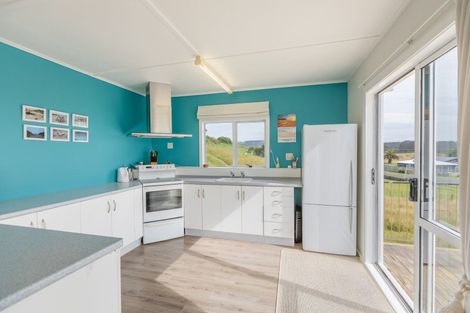 Photo of property in 12 Beach Road, Porangahau, 4293