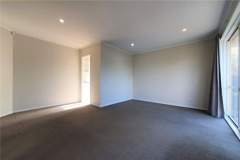 Photo of property in 17 Chapletown Drive, East Tamaki, Auckland, 2016