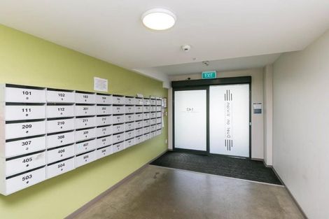 Photo of property in Dual Apartments, 108/142 Vivian Street, Te Aro, Wellington, 6011