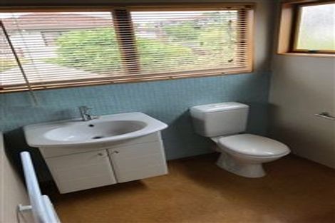 Photo of property in 9 Marina View Drive, West Harbour, Auckland, 0618