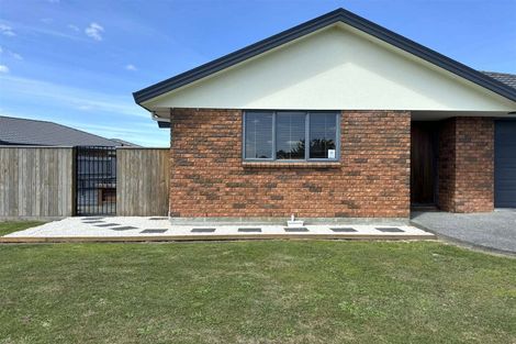 Photo of property in 42 Peter Hall Drive, Kelvin Grove, Palmerston North, 4414
