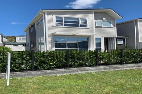 Photo of property in 73 Karepiro Drive, Stanmore Bay, Whangaparaoa, 0932