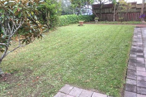 Photo of property in 492 Blockhouse Bay Road, Blockhouse Bay, Auckland, 0600