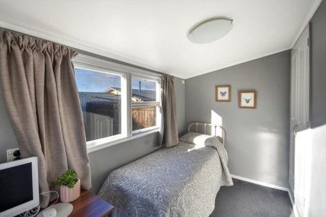 Photo of property in 37 Glenpark Avenue, Mornington, Dunedin, 9011