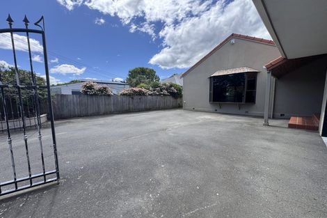 Photo of property in 30 Hamilton Avenue, Ilam, Christchurch, 8041