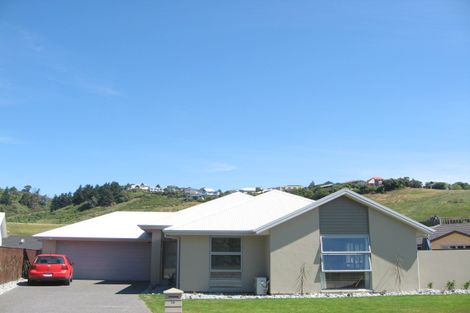 Photo of property in 18 Holbrook Way, Westmorland, Christchurch, 8025