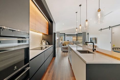 Photo of property in 62 Muster Road, Jacks Point, 9371