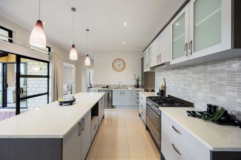 Photo of property in 19 Piwakawaka Court, Rototuna North, Hamilton, 3210