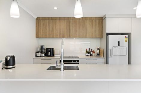 Photo of property in 27 Harriet Johnston Drive, Pokeno, 2402