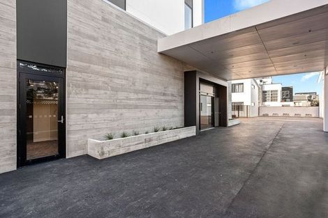 Photo of property in 5/12 Latimer Square, Christchurch Central, Christchurch, 8011