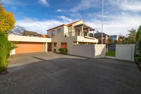 Photo of property in 21a Bryndwr Road, Fendalton, Christchurch, 8052