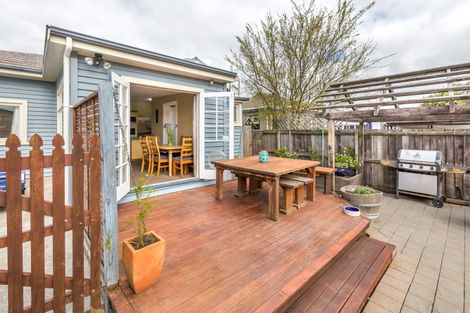 Photo of property in 37 Frankleigh Street, Somerfield, Christchurch, 8024