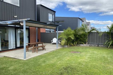 Photo of property in 1 Te Aute Road, Karaka, Papakura, 2113