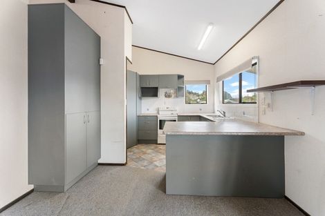 Photo of property in 94 Heta Road, Highlands Park, New Plymouth, 4312