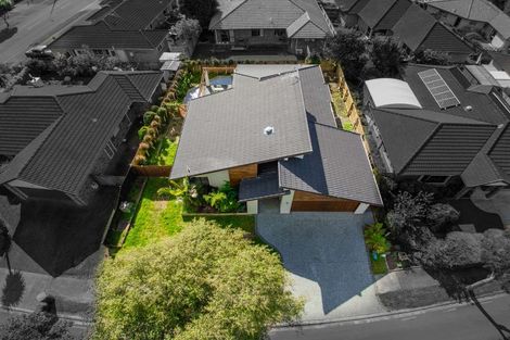 Photo of property in 25 Erne Crescent, East Tamaki, Auckland, 2016