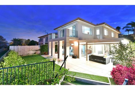 Photo of property in 2/126 Whangaparaoa Road, Red Beach, 0932