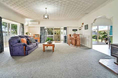 Photo of property in 910 Collinge Road, Mayfair, Hastings, 4122