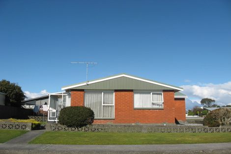 Photo of property in 110-112 Bealey Street, Hokitika, 7810