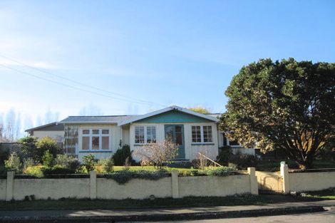 Photo of property in 27 Shaw Avenue, New Brighton, Christchurch, 8083