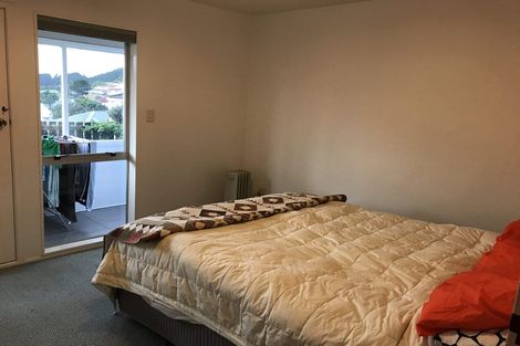 Photo of property in 77 Kaikoura Street, Maupuia, Wellington, 6022