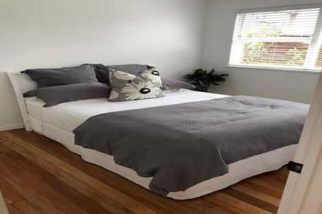 Photo of property in 31 Advene Road, Cockle Bay, Auckland, 2014