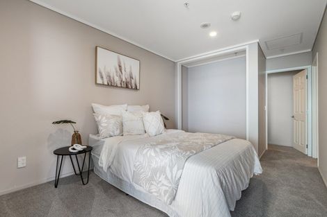 Photo of property in 12/72e Devonport Road, Tauranga, 3110
