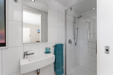 Photo of property in 7 Maungakotukutuku Road, Paraparaumu, 5032