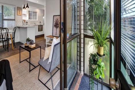 Photo of property in 77a Tukapa Street, Westown, New Plymouth, 4310