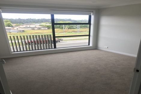 Photo of property in 21a O'meara Street, Swanson, Auckland, 0614