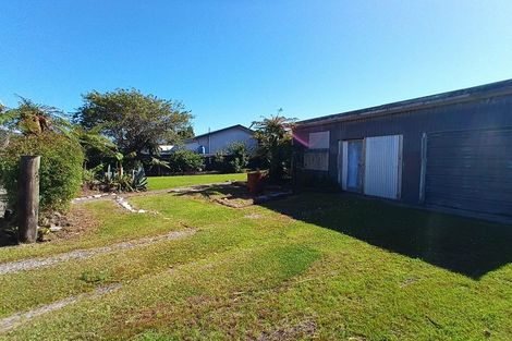 Photo of property in 129 Russell Street, Westport, 7825