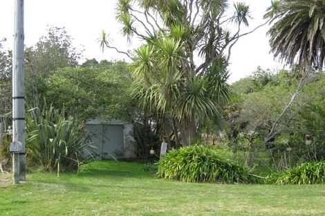 Photo of property in 7 Drake Street, Waikawa Beach, Levin, 5573
