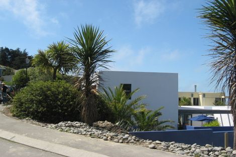 Photo of property in 6 Defender Lane, Redcliffs, Christchurch, 8081