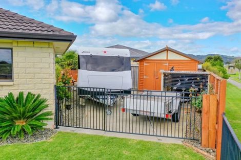 Photo of property in 2 Ohuirehe Road, Coastlands, Whakatane, 3120