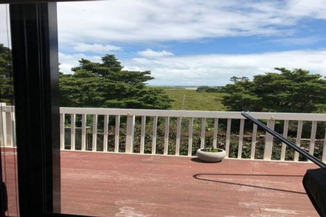 Photo of property in 1 Ashland Place, Weymouth, Auckland, 2103