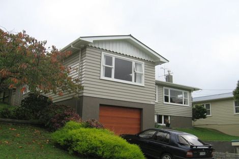 Photo of property in 76 Redwood Avenue, Tawa, Wellington, 5028