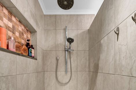 Photo of property in 40 Redwood Crescent, Hurdon, New Plymouth, 4310