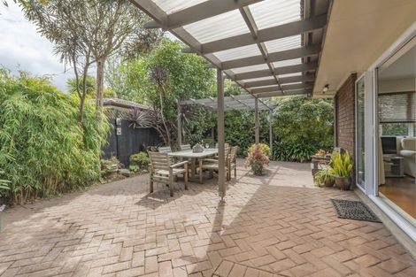 Photo of property in 2 Roselawn Lane, Pahurehure, Papakura, 2113