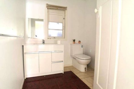 Photo of property in 19 Esmonde Road, Takapuna, Auckland, 0622