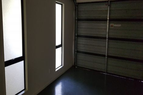 Photo of property in 4/3 Orwell Road, Greenhithe, Auckland, 0632