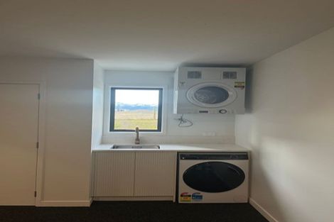 Photo of property in 2 Inder Street, Jacks Point, 9371